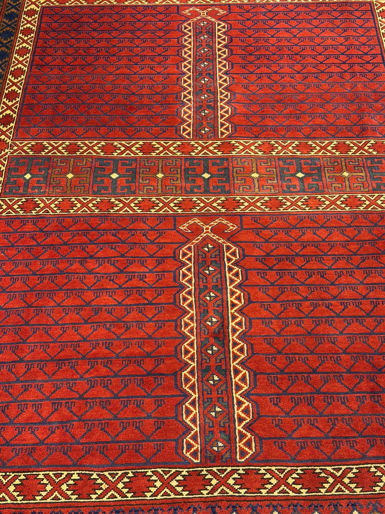 Hatchlu Rug  - 292 cm x 203 cm