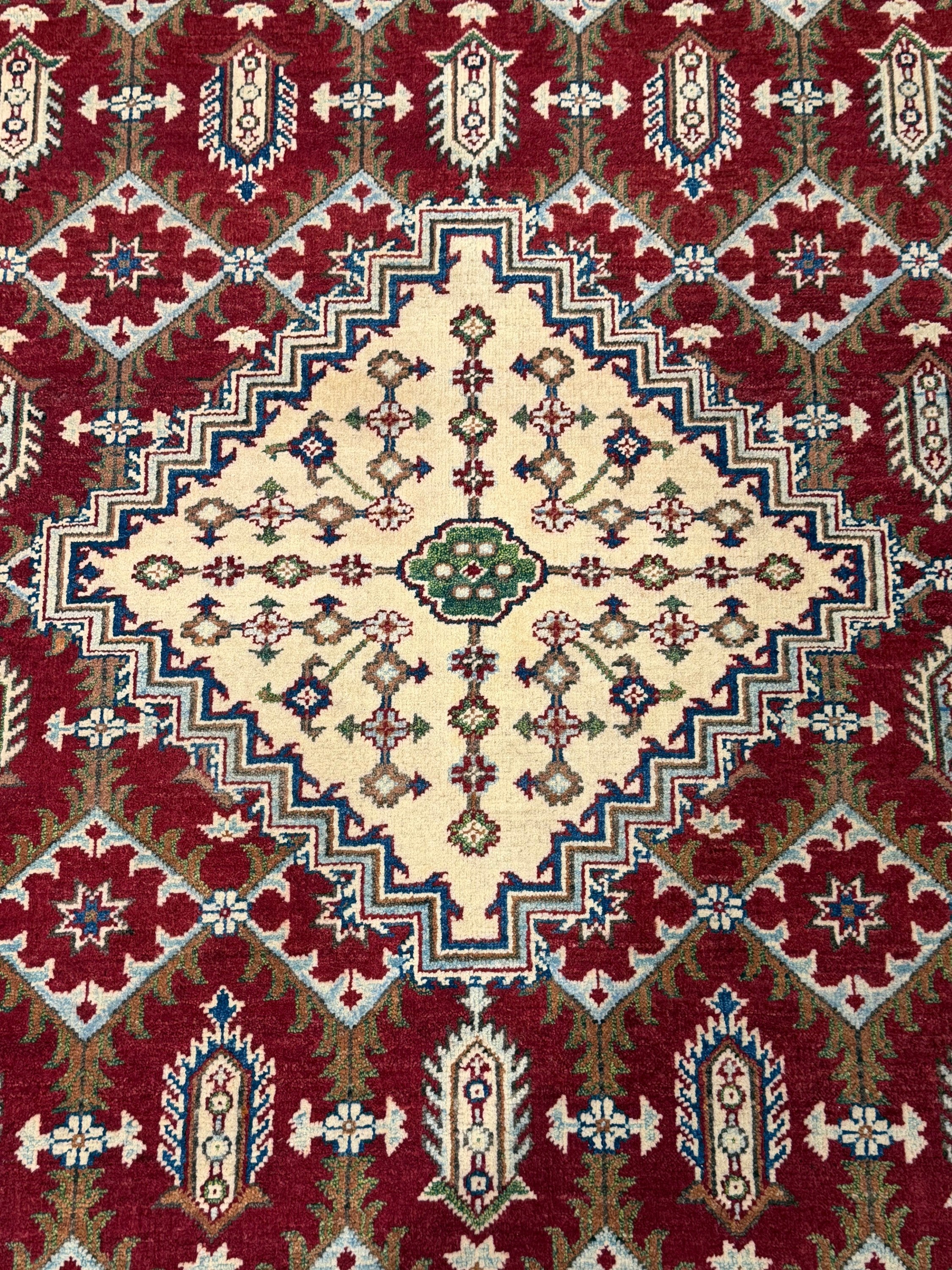 Kazak Rug  - 257 cm x 185 cm