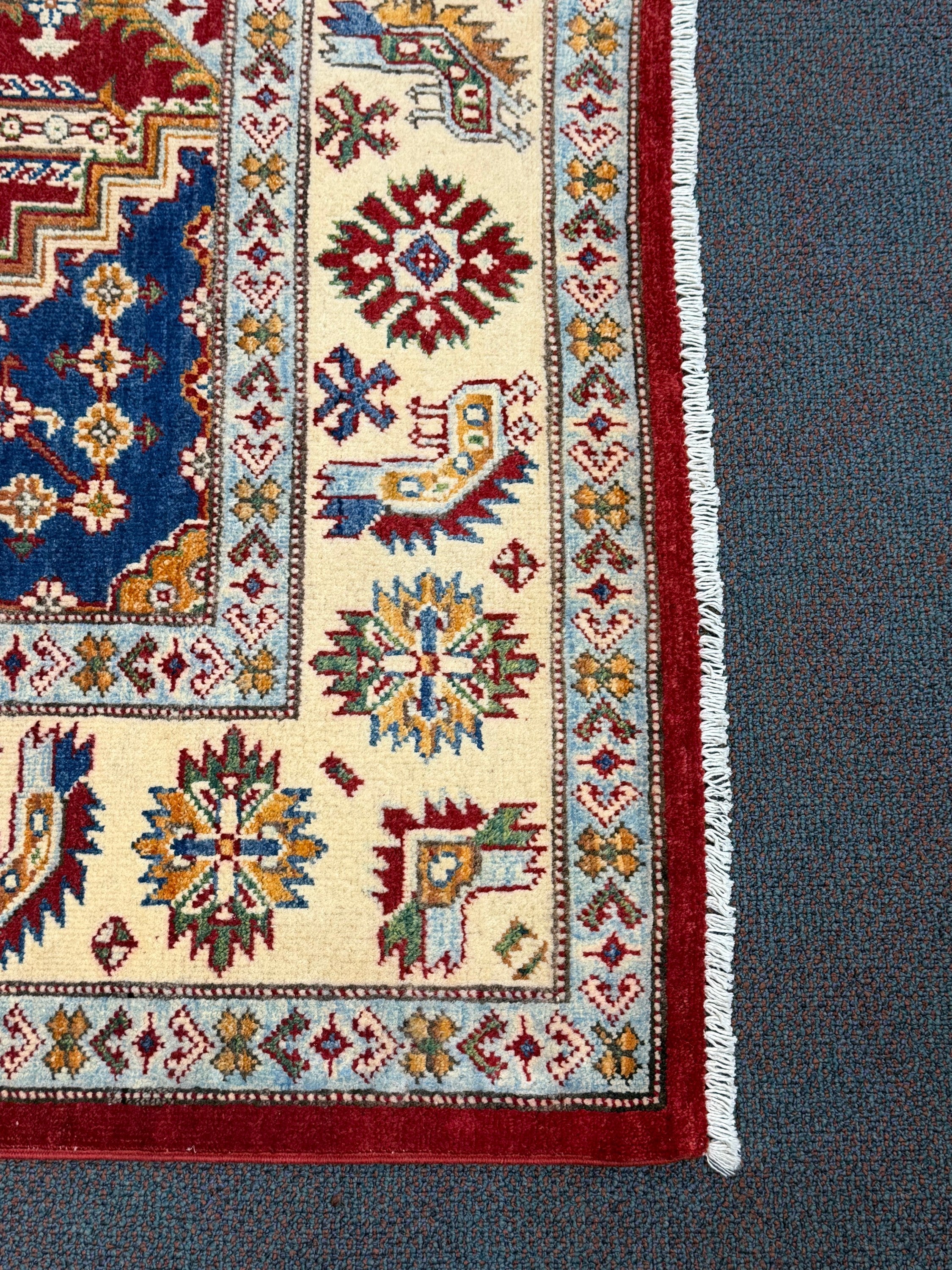 Kazak Rug  - 257 cm x 185 cm