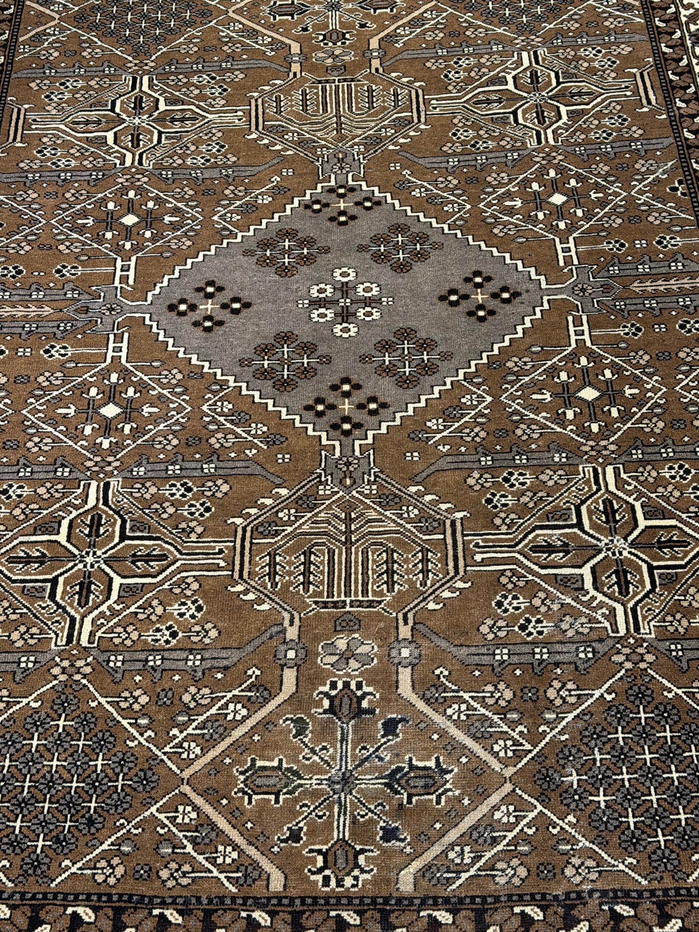 Gabbeh Rug (Vintage) - 290 cm x 210 cm