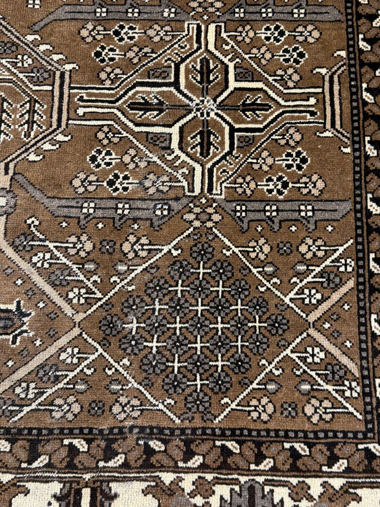 Gabbeh Rug (Vintage) - 290 cm x 210 cm
