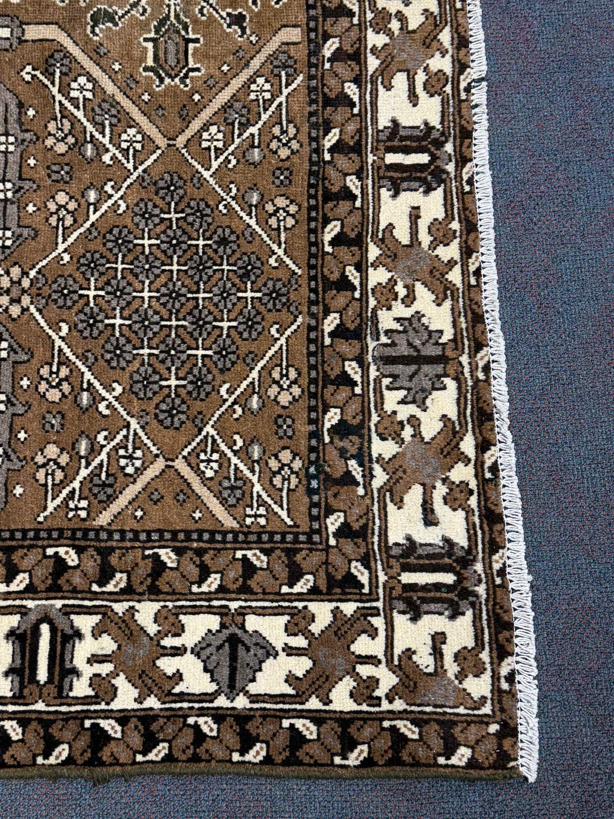 Gabbeh Rug (Vintage) - 290 cm x 210 cm