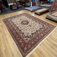 Isfahan Rug - 431 cm x 306 cm
