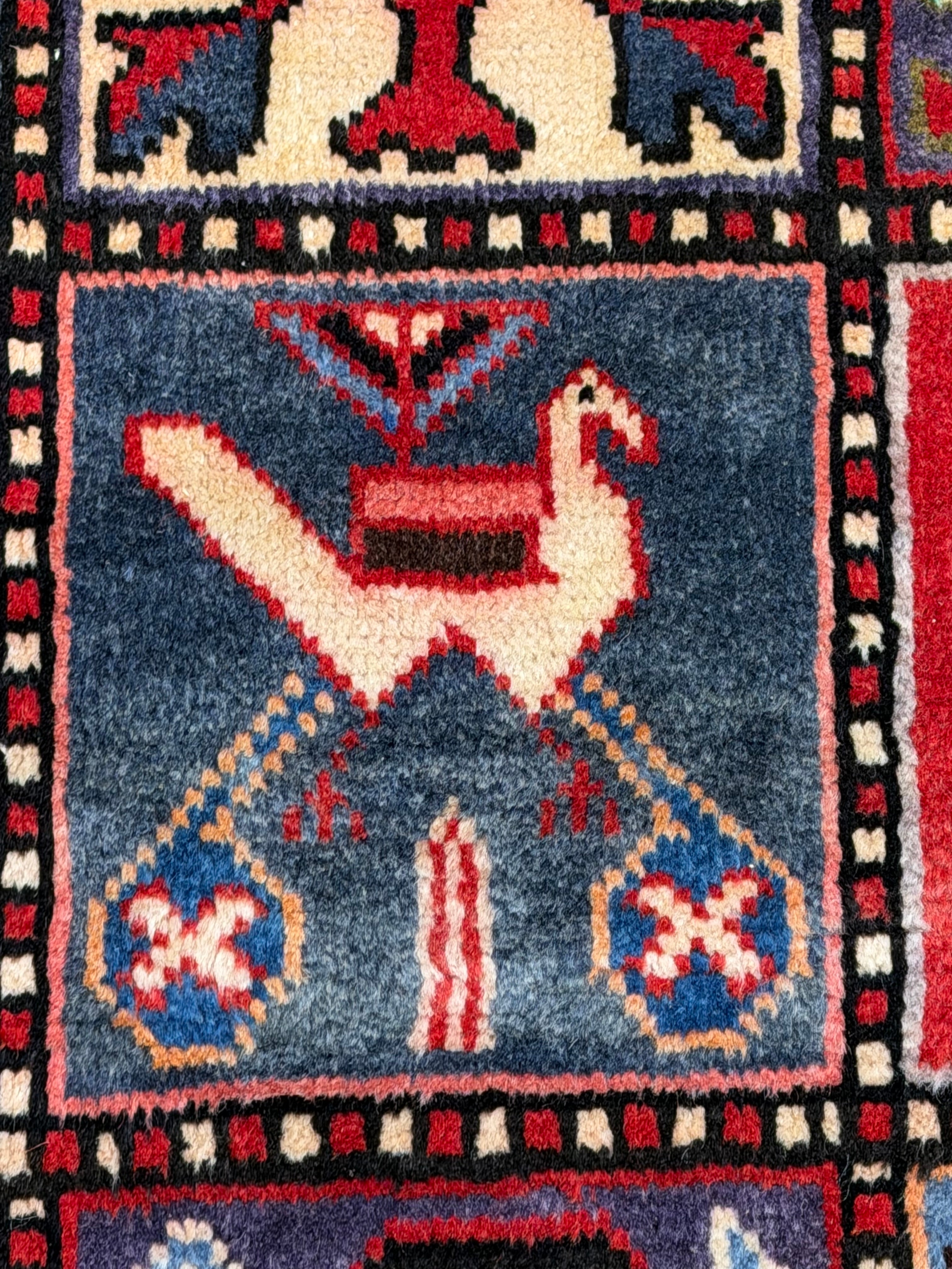 Bakhtiari Rug - 295 cm x 210 cm