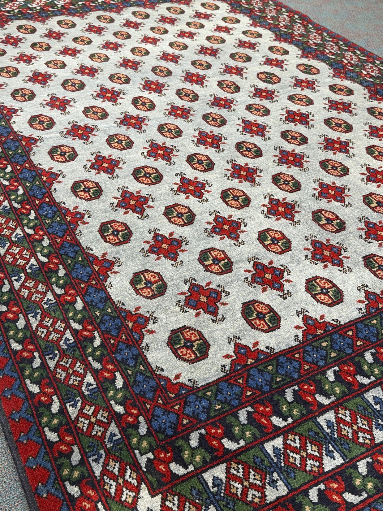 Turkoman Rug - 298 cm x 201 cm