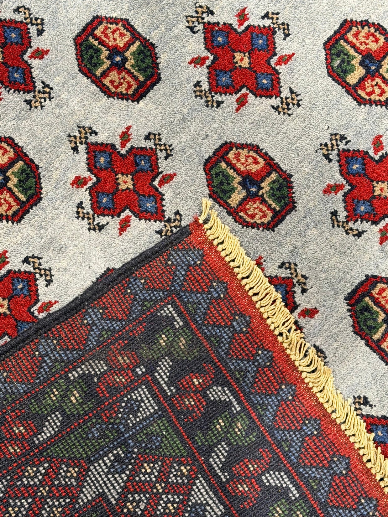 Turkoman Rug - 298 cm x 201 cm