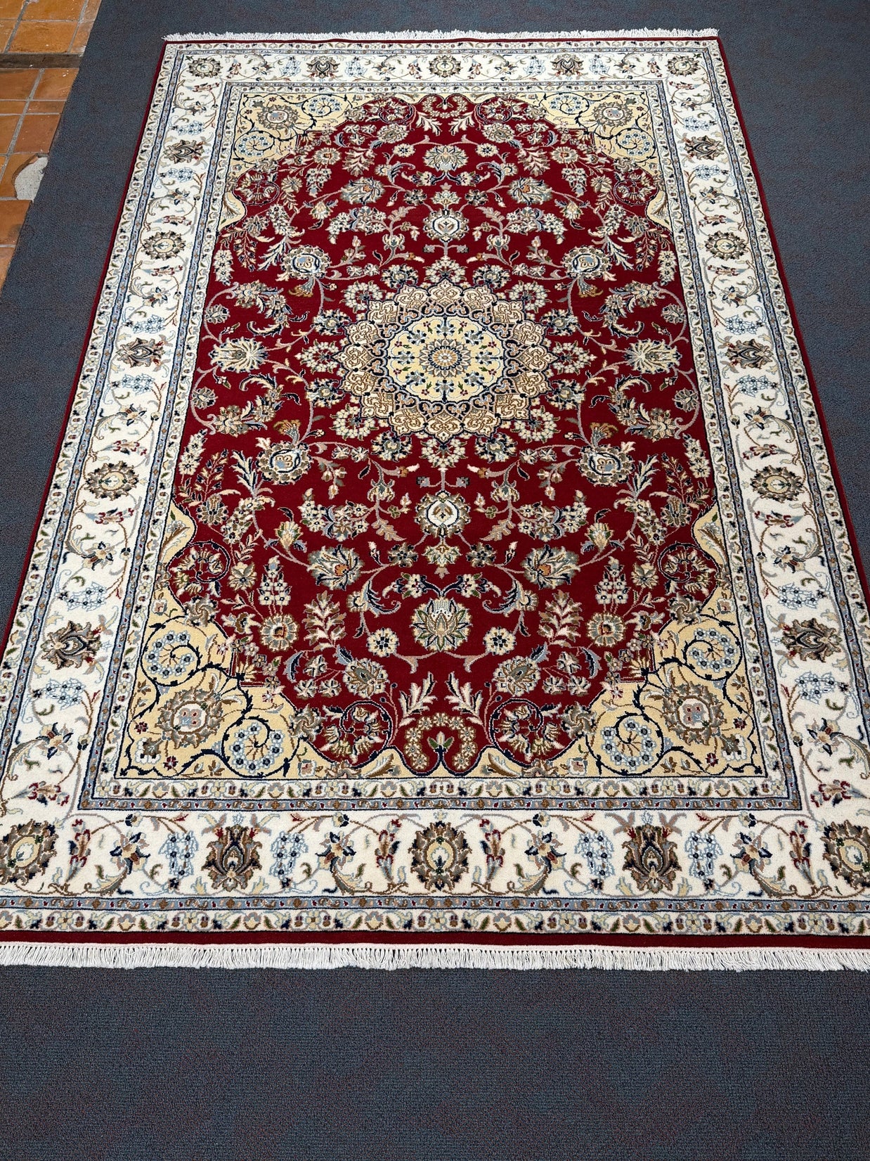 Nain Rug  - 304 cm x 193 cm