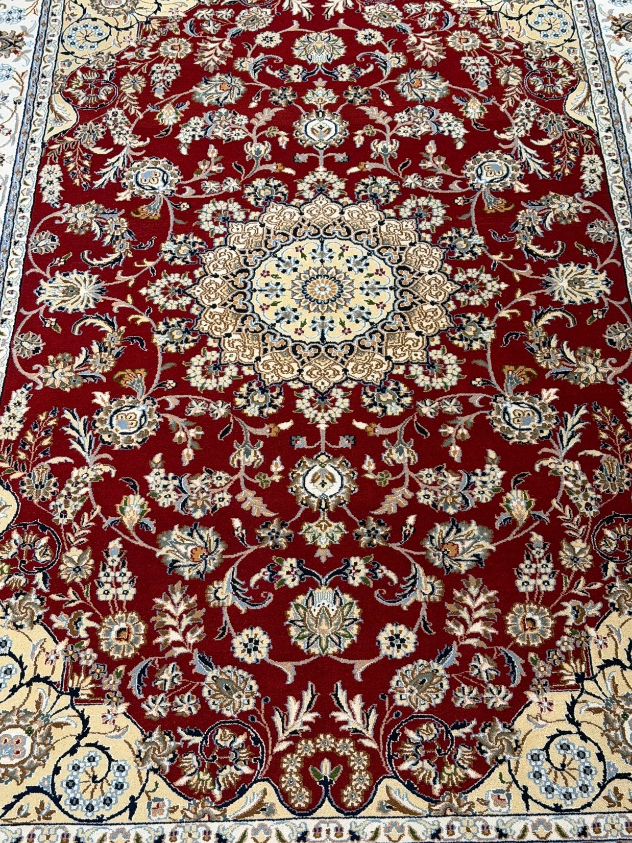 Nain Rug  - 304 cm x 193 cm