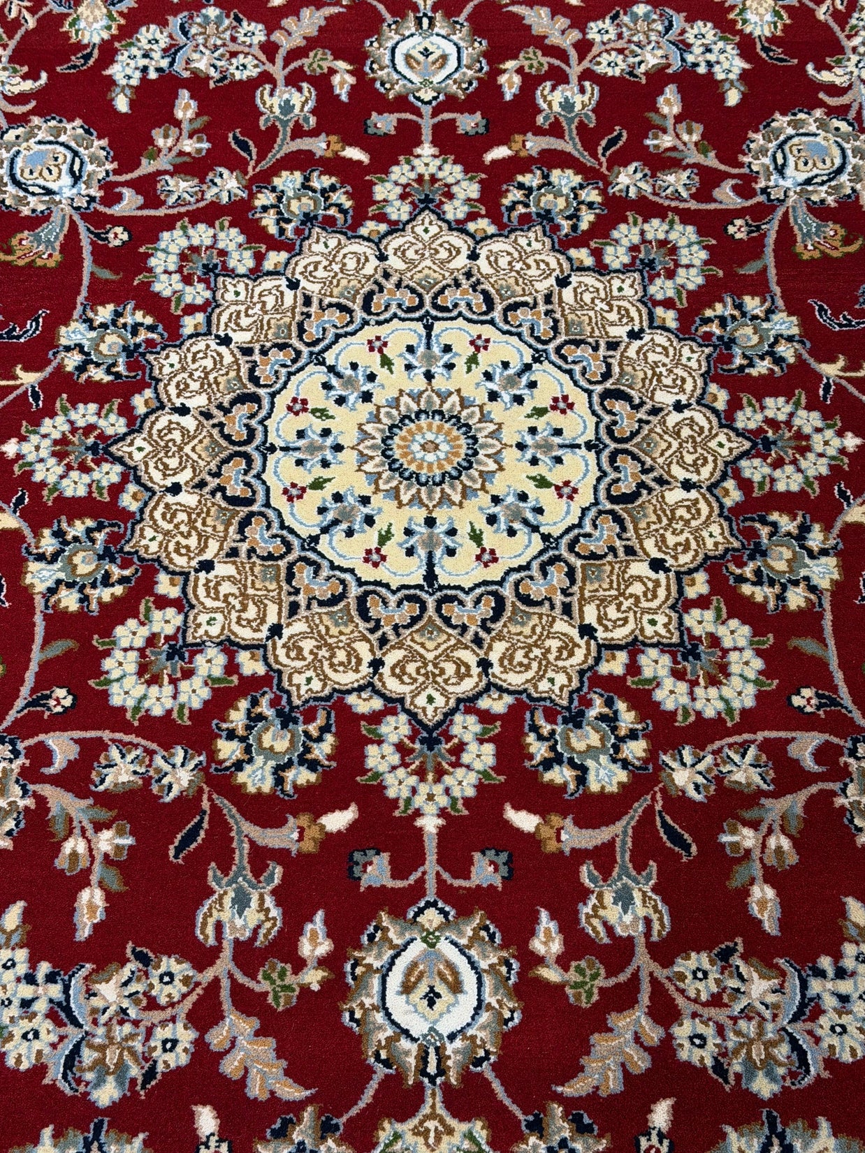 Nain Rug  - 304 cm x 193 cm
