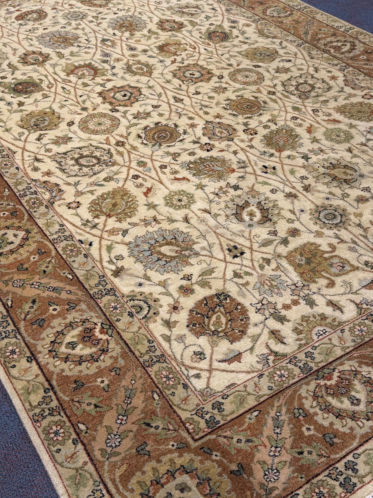 Ziegler Rug  - 276 cm x 186 cm