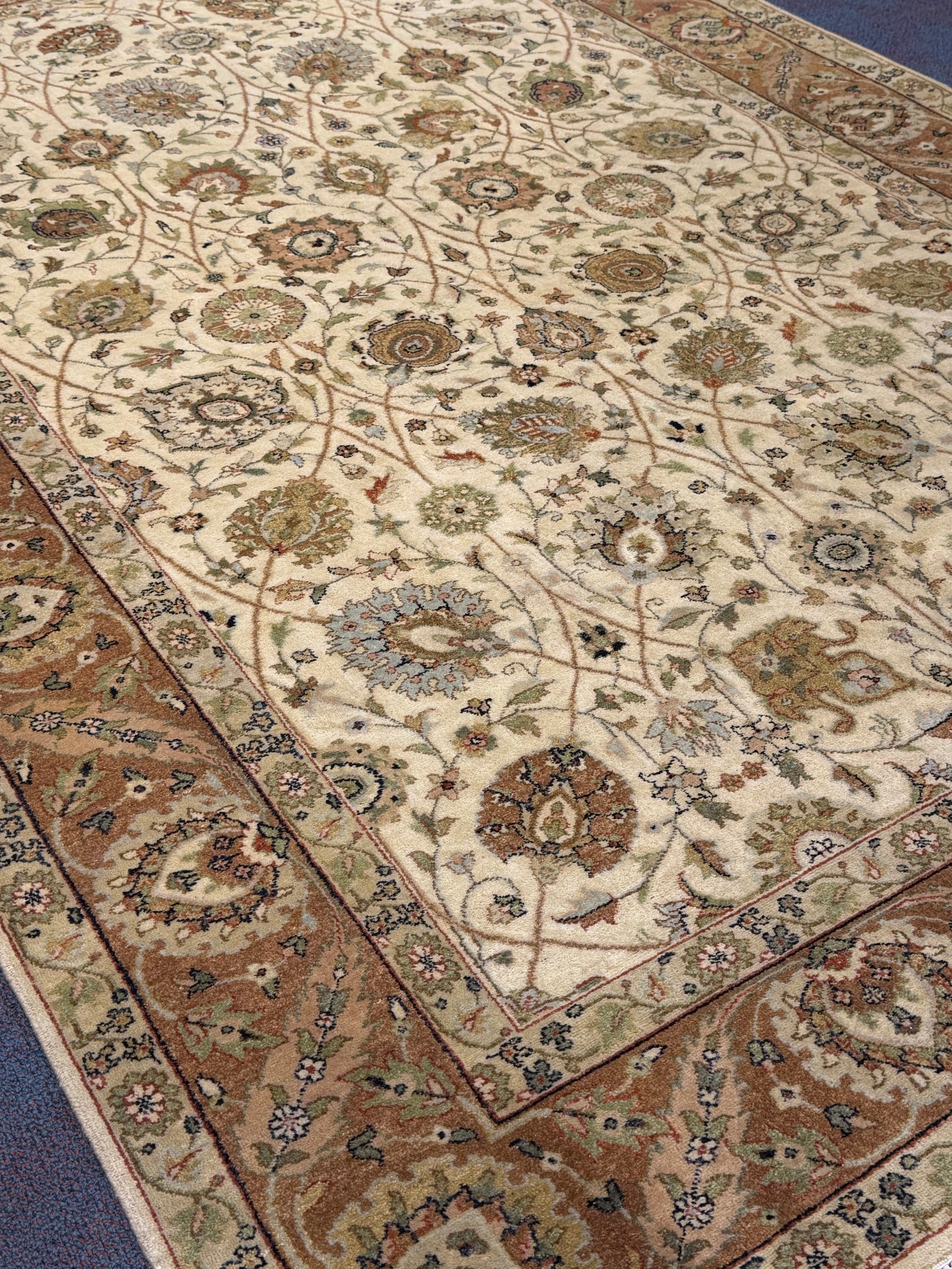 Ziegler Rug  - 276 cm x 186 cm