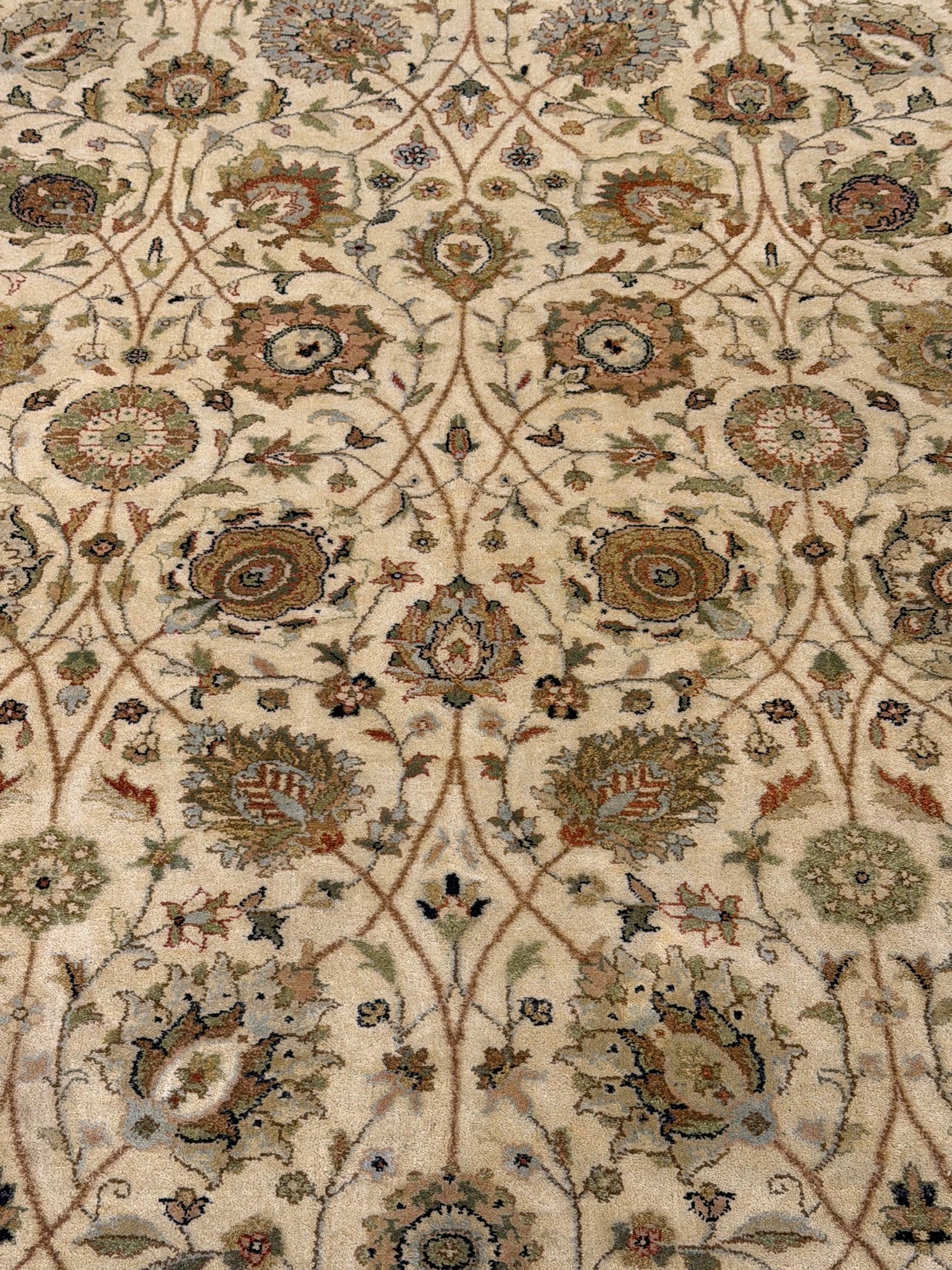 Ziegler Rug  - 276 cm x 186 cm