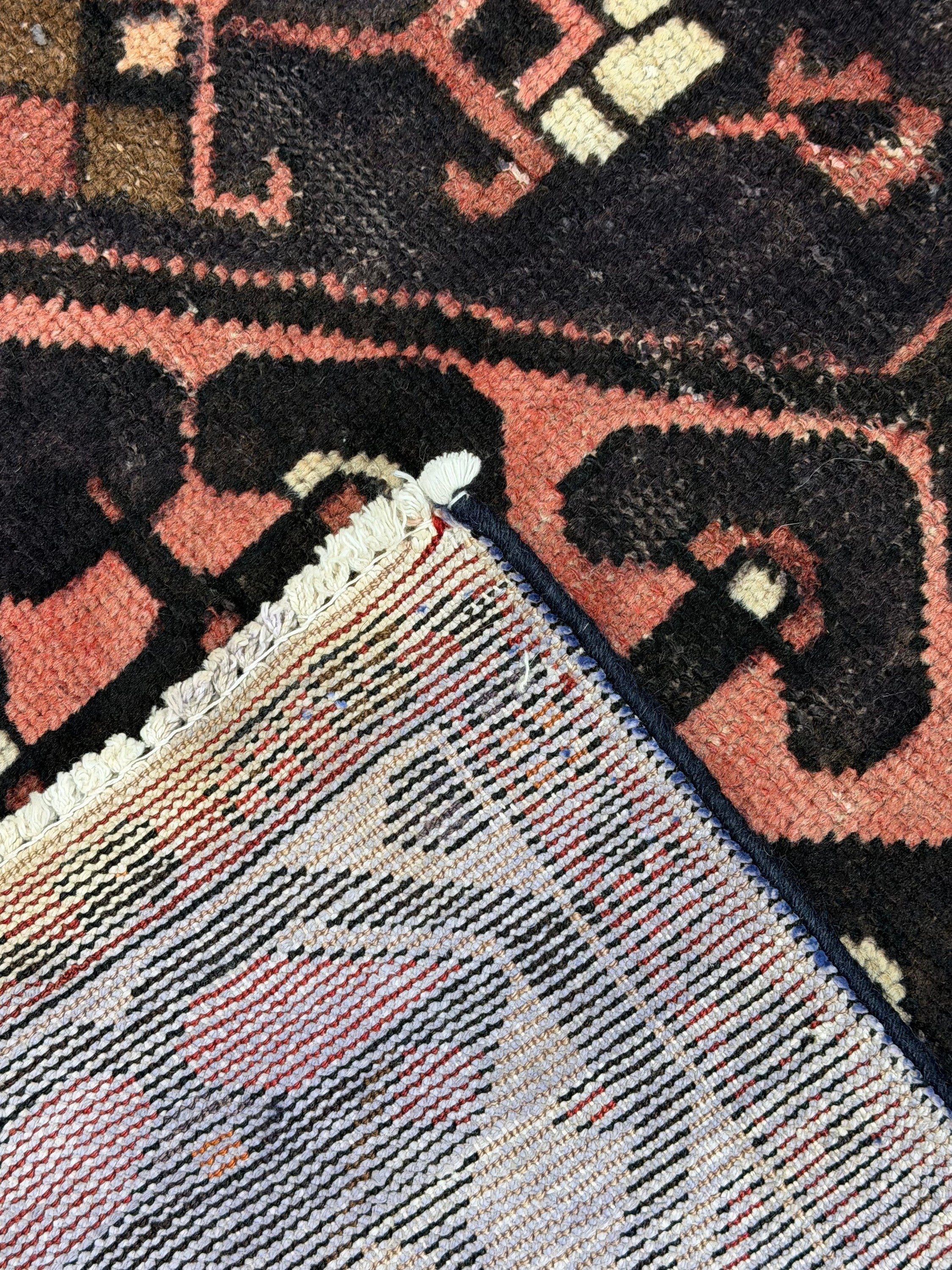 Bakhtiari Rug  - 297 cm x 200 cm