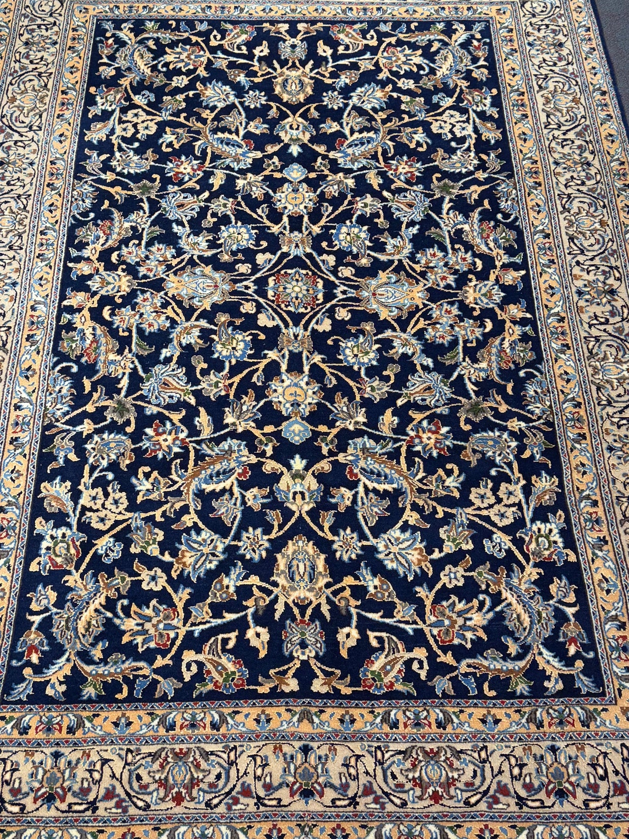 Nain Rug - 298 cm x 196 cm