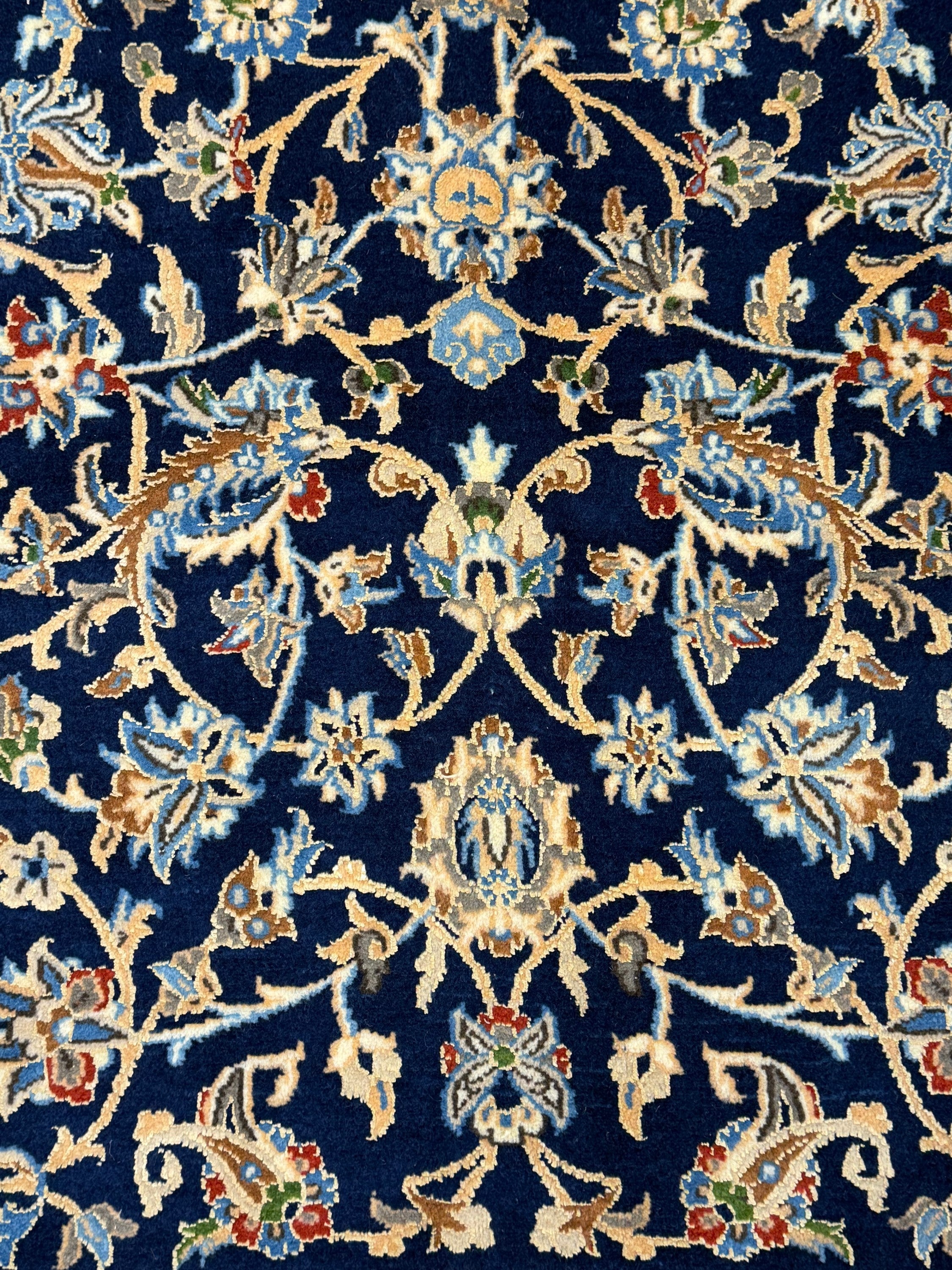 Nain Rug - 298 cm x 196 cm