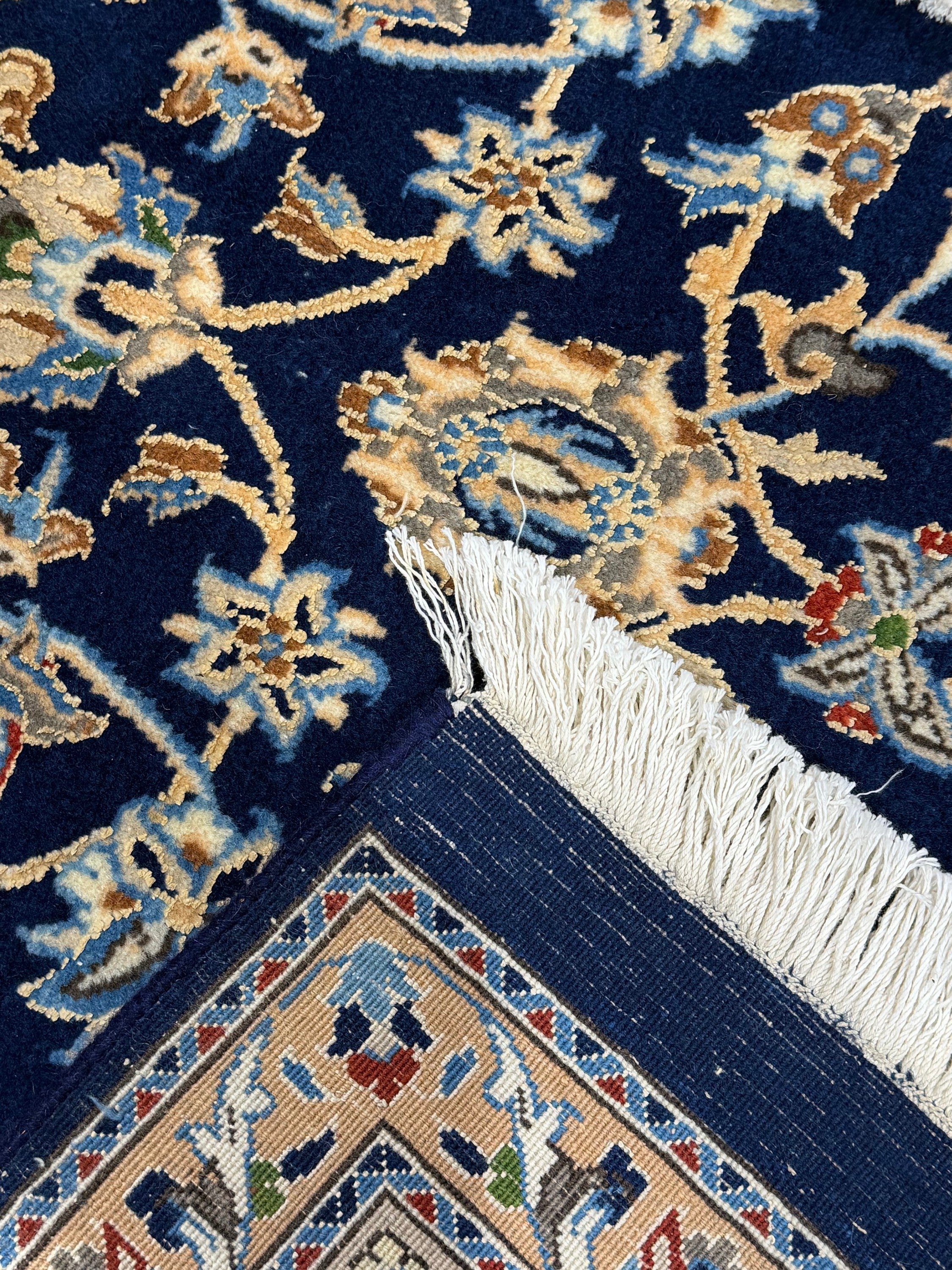 Nain Rug - 298 cm x 196 cm