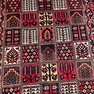 Bakhtiari Rug - 310 cm x 210 cm