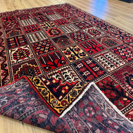 Bakhtiari Rug - 310 cm x 210 cm