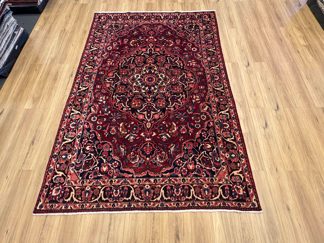 Bakhtiari Rug - 310 cm x 205 cm