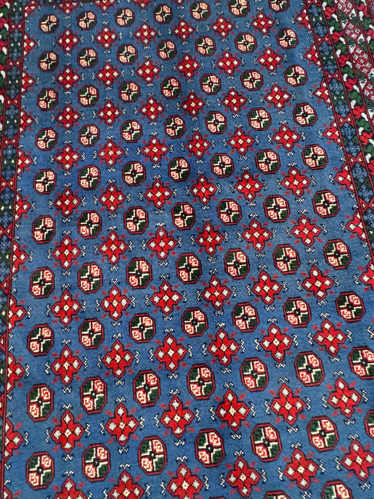 Turkoman Rug - 299 cm x 202 cm