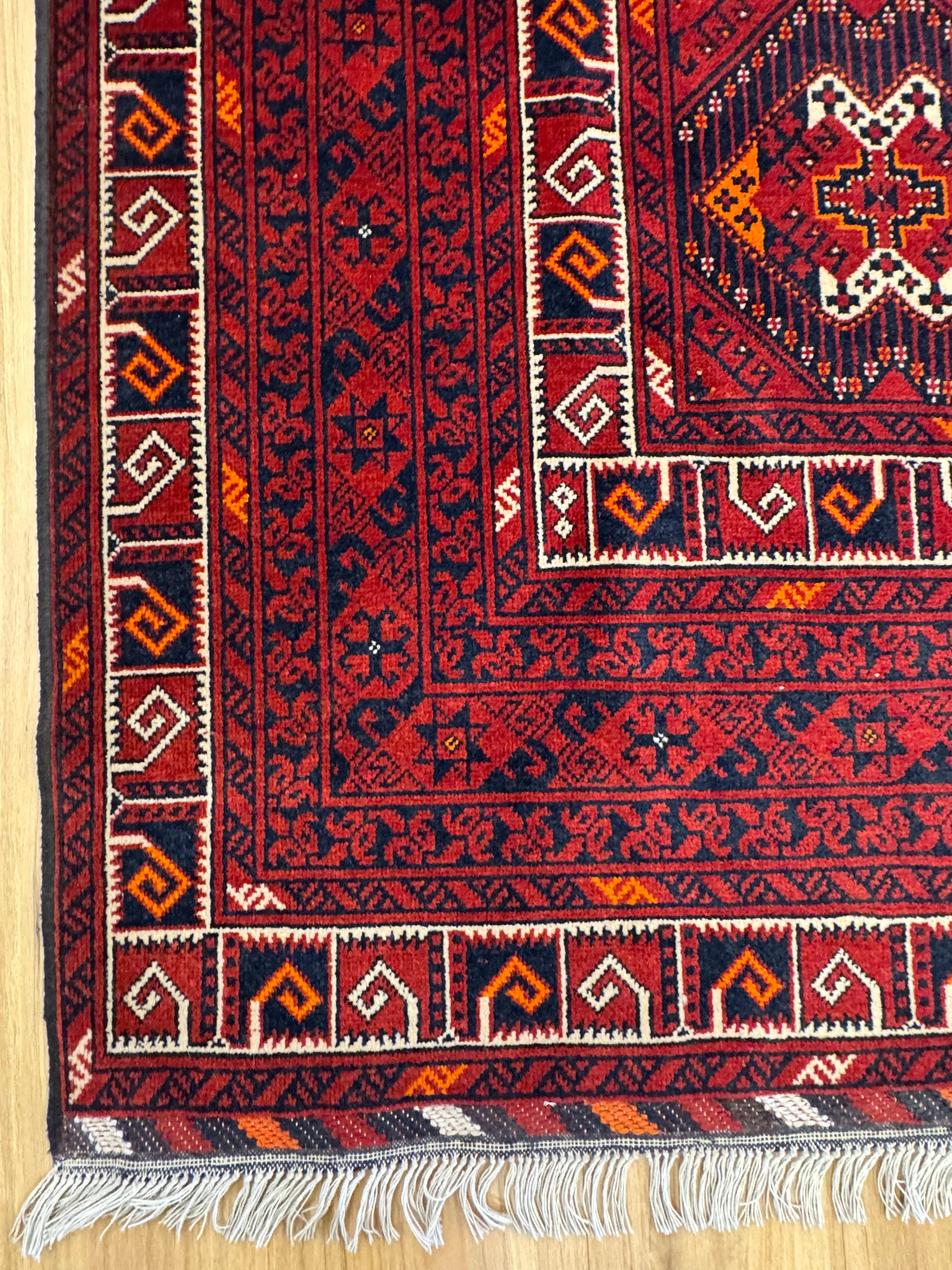 Roshnai Rug - 293 cm x 207 cm