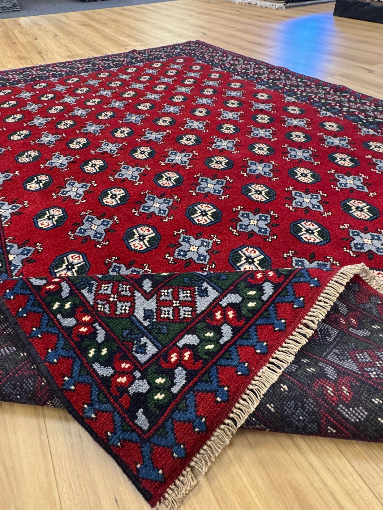 Turkoman Rug - 295 cm x 205 cm