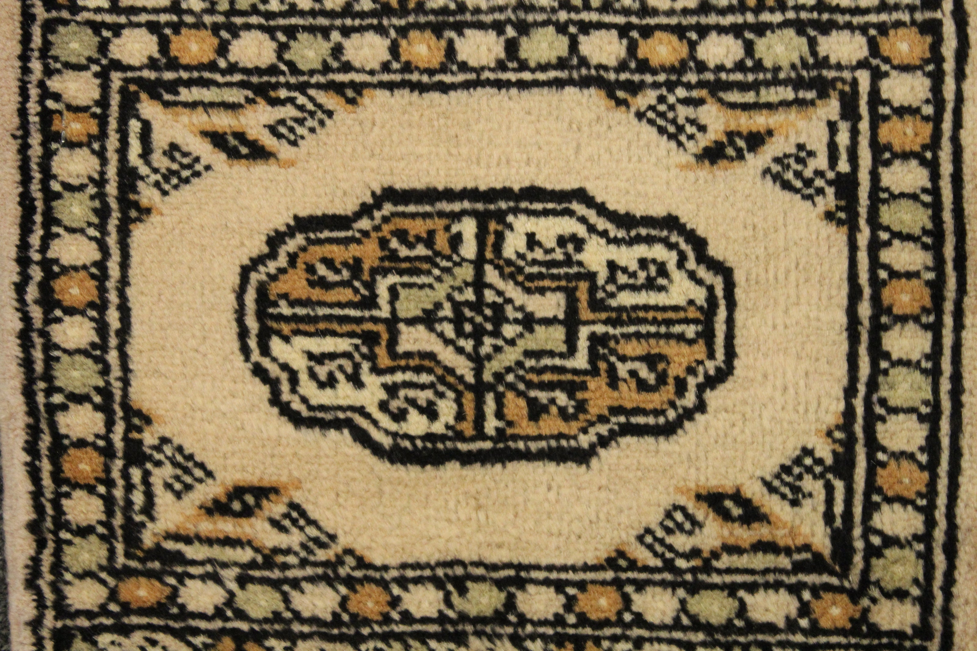 Bokhara Table Mat - 30 cm x 30 cm
