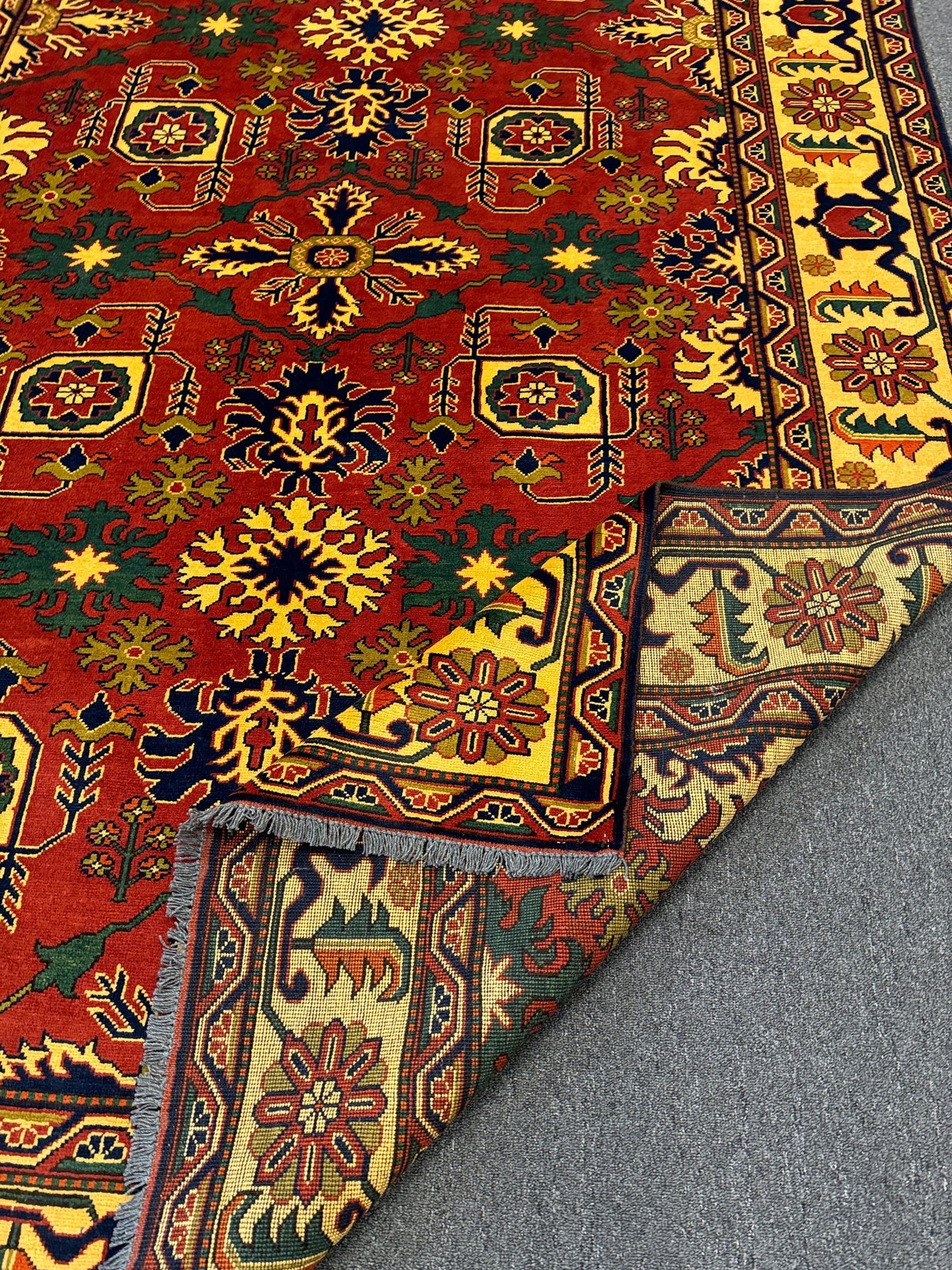 Karghai Rug - 309 cm x 220 cm