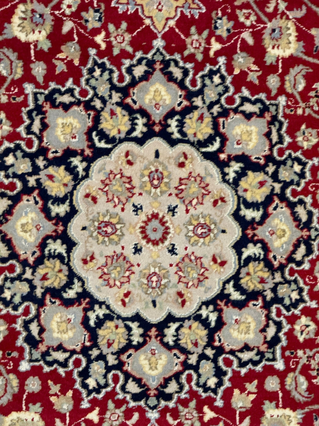 Kashan Rug - 284 cm x 184 cm