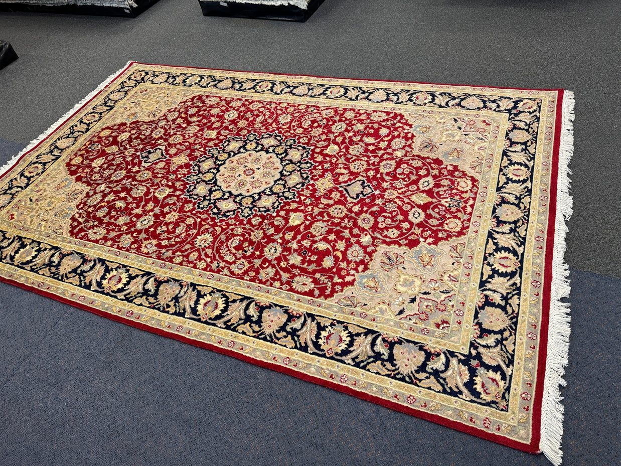 Kashan Rug - 284 cm x 184 cm