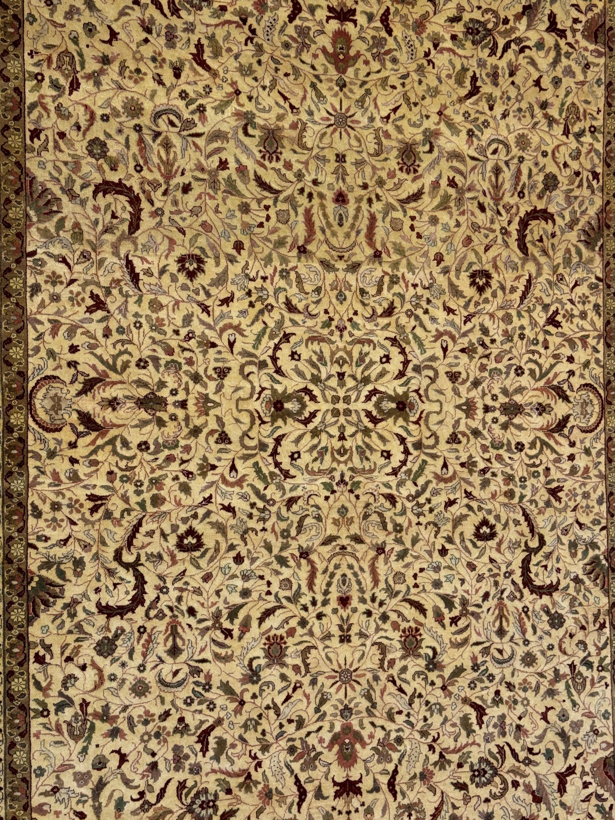 Ziegler Rug - 276 cm x 196 cm