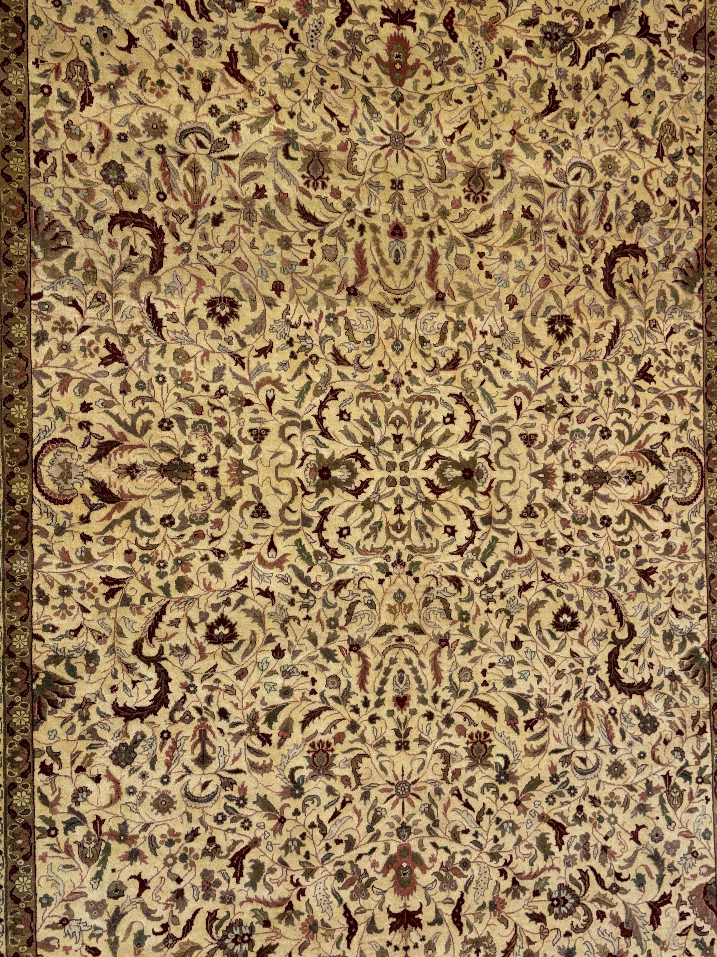Ziegler Rug - 276 cm x 196 cm