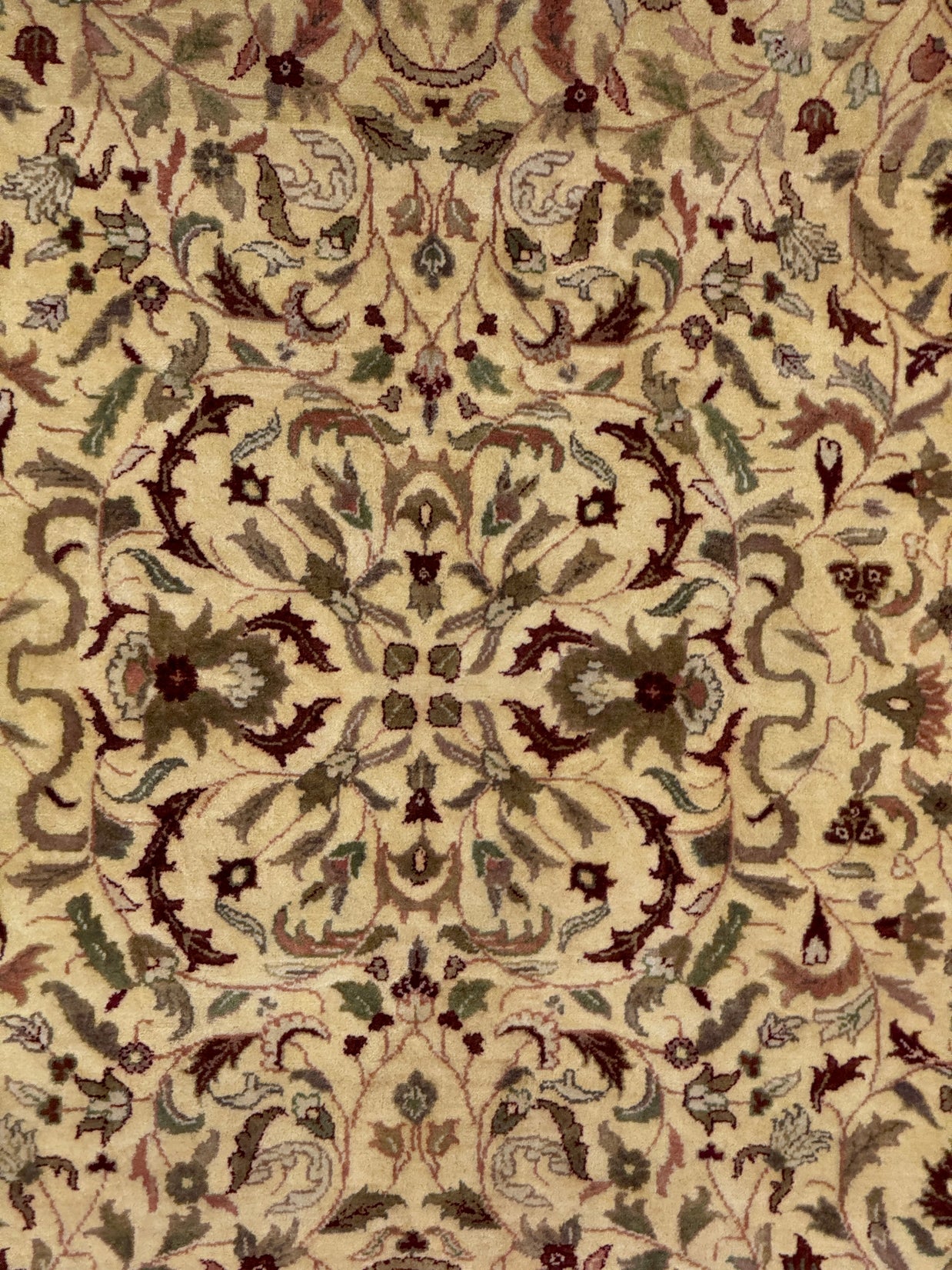 Ziegler Rug - 276 cm x 196 cm