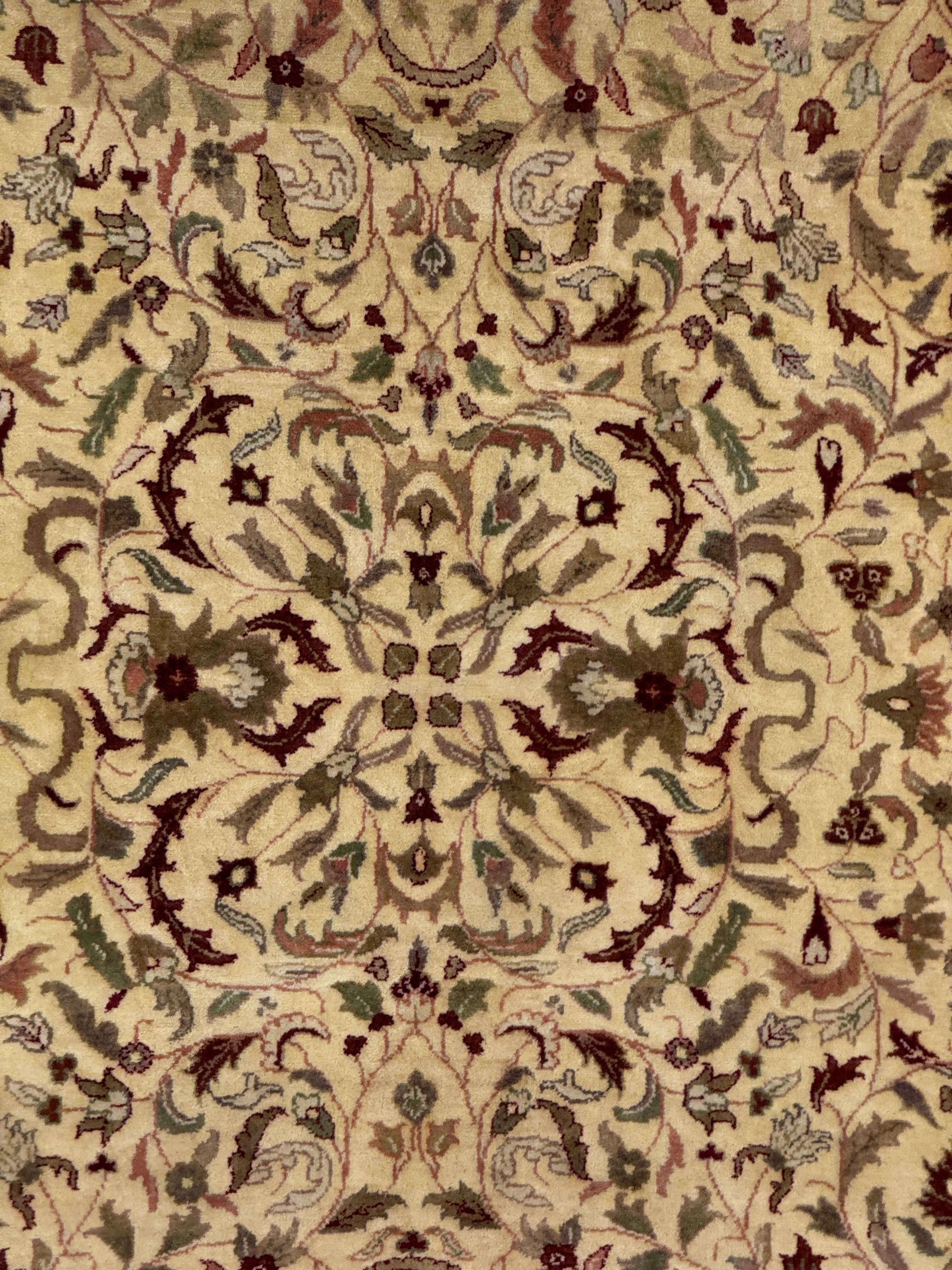 Ziegler Rug - 276 cm x 196 cm