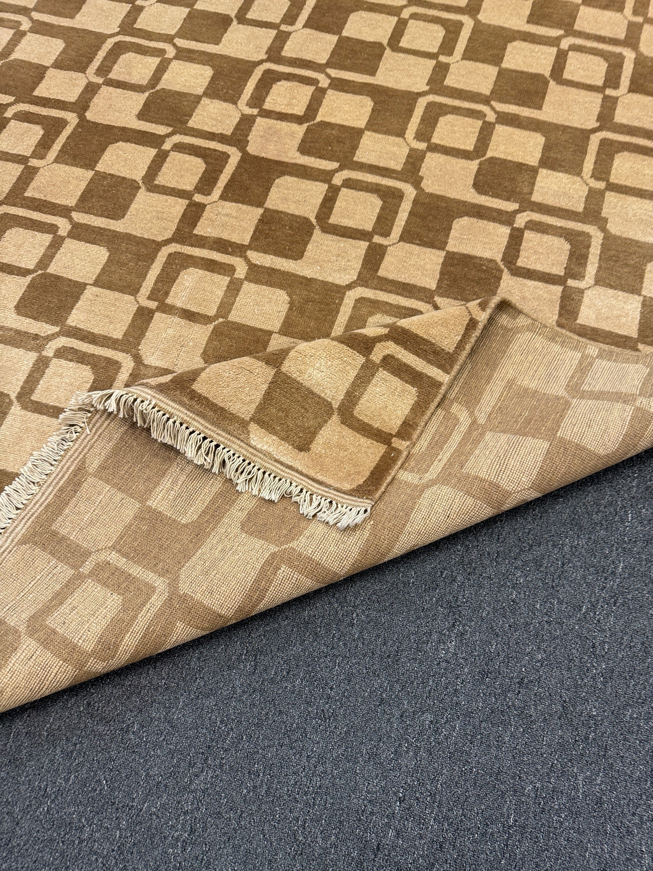 Gabbeh Rug - 295 cm x 202 cm