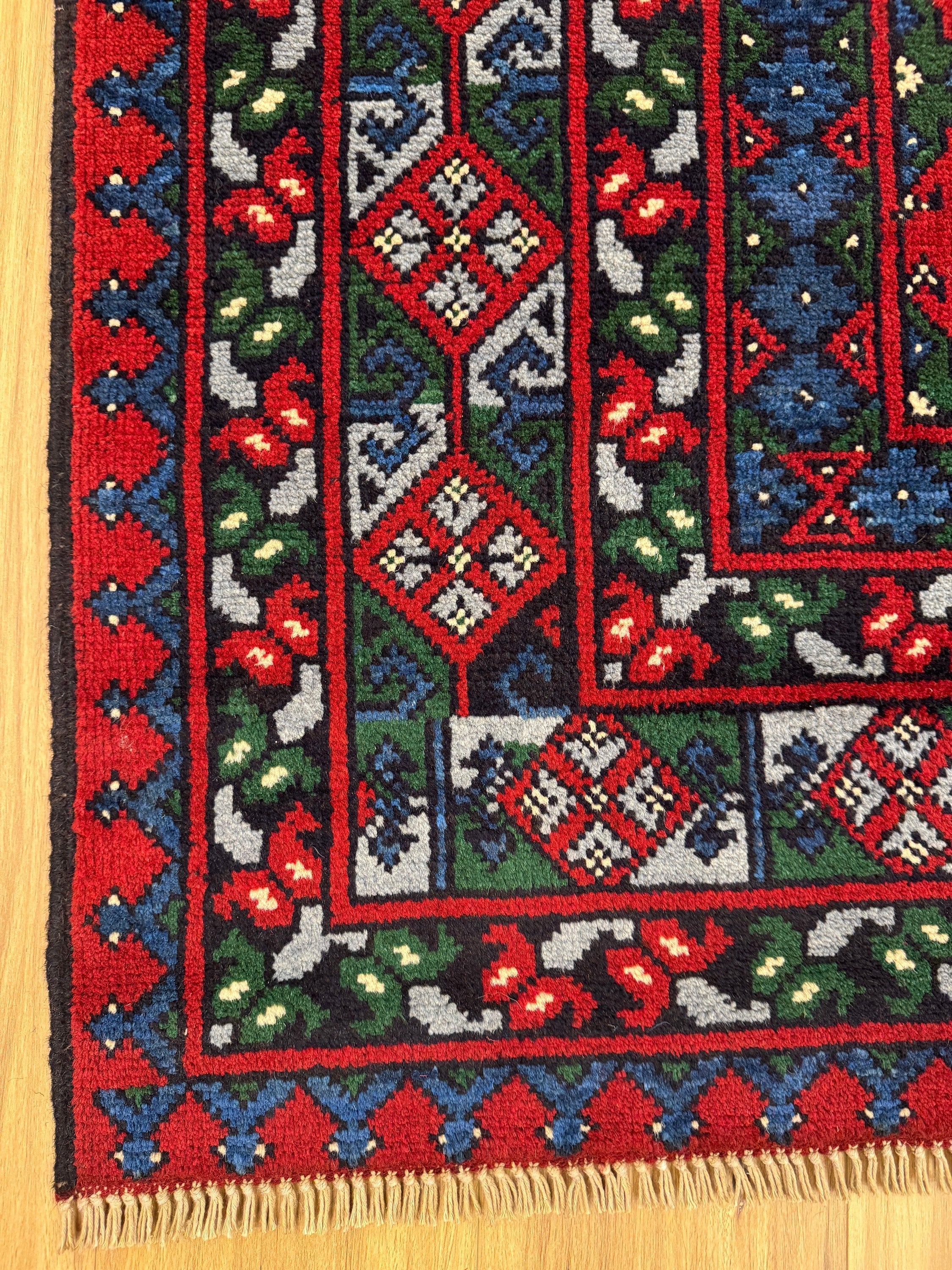 Turkoman Rug - 291 cm x 200 cm