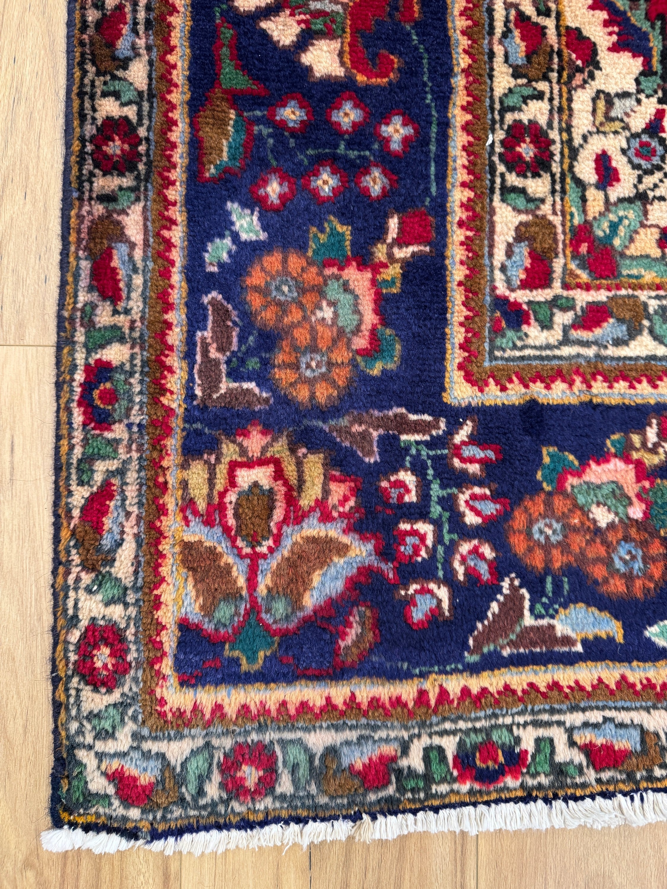 Tabriz Rug - 303 cm x 196 cm
