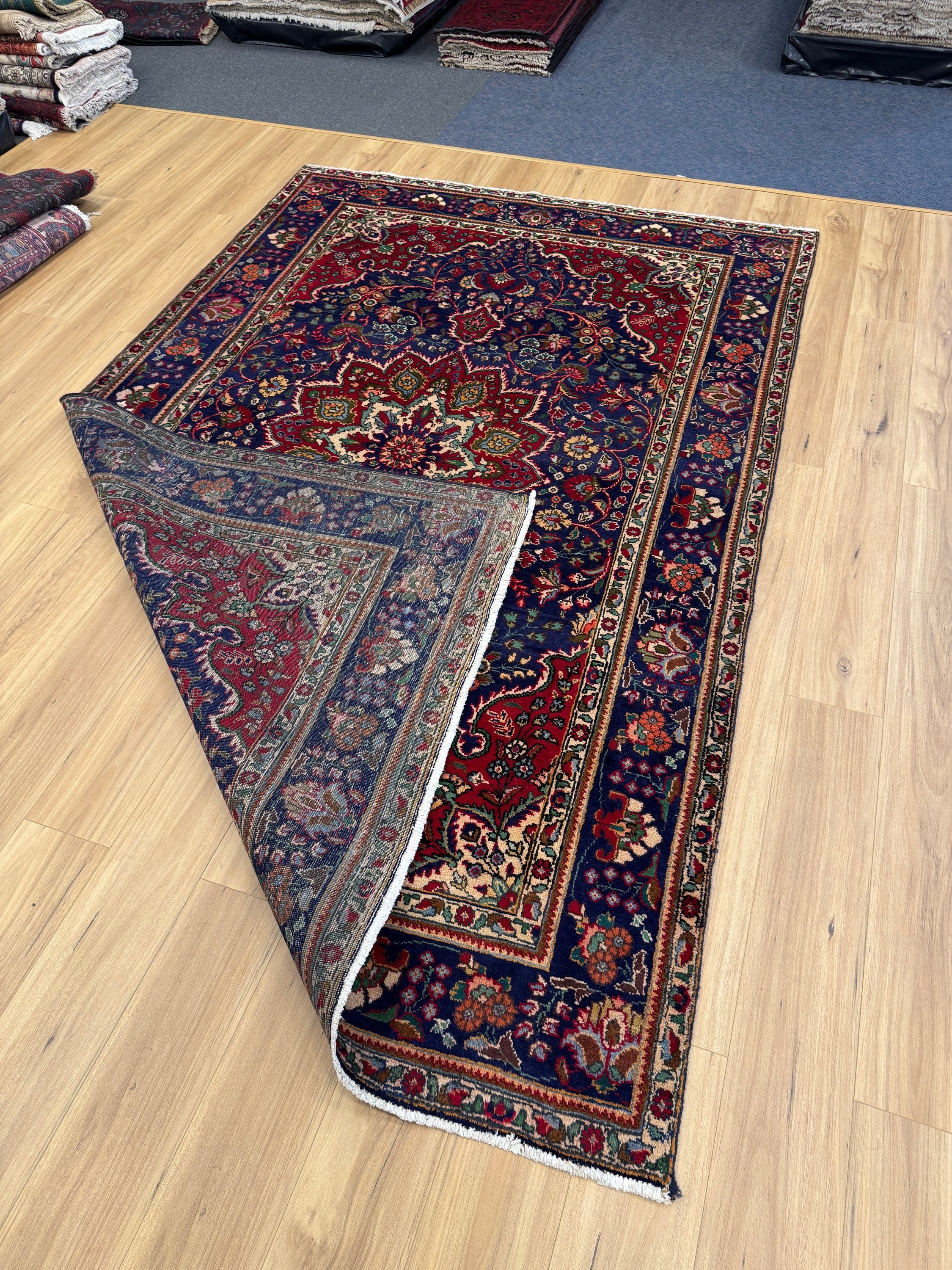 Tabriz Rug - 303 cm x 196 cm
