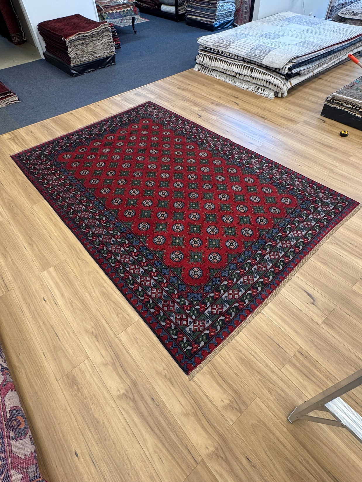 Turkoman Rug - 290 cm x 193 cm