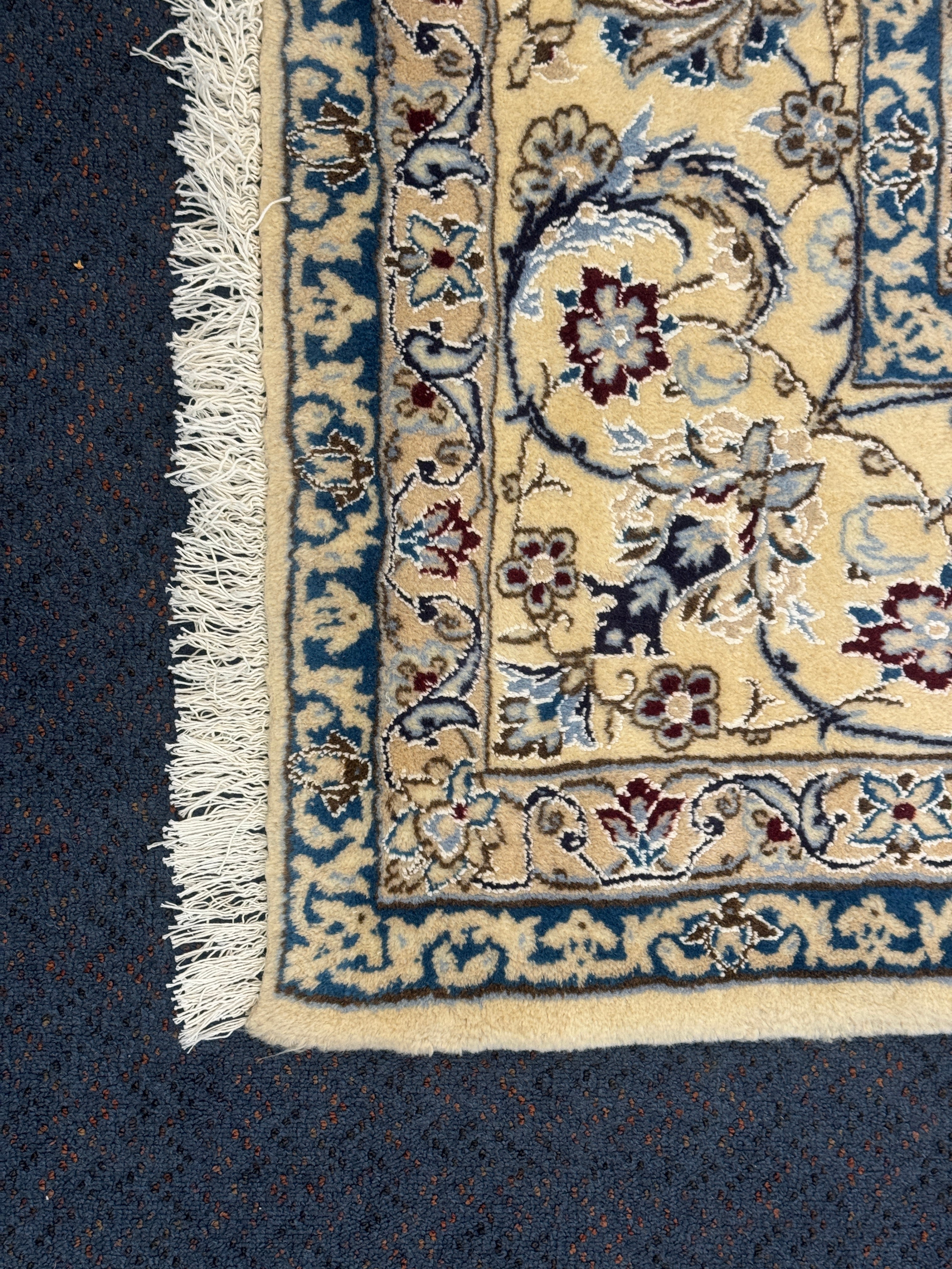 Nain Rug - 375 cm x 255 cm