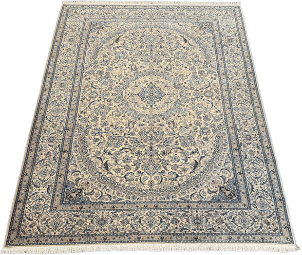 Nain Rug (Habibian) - 385 cm x 273 cm