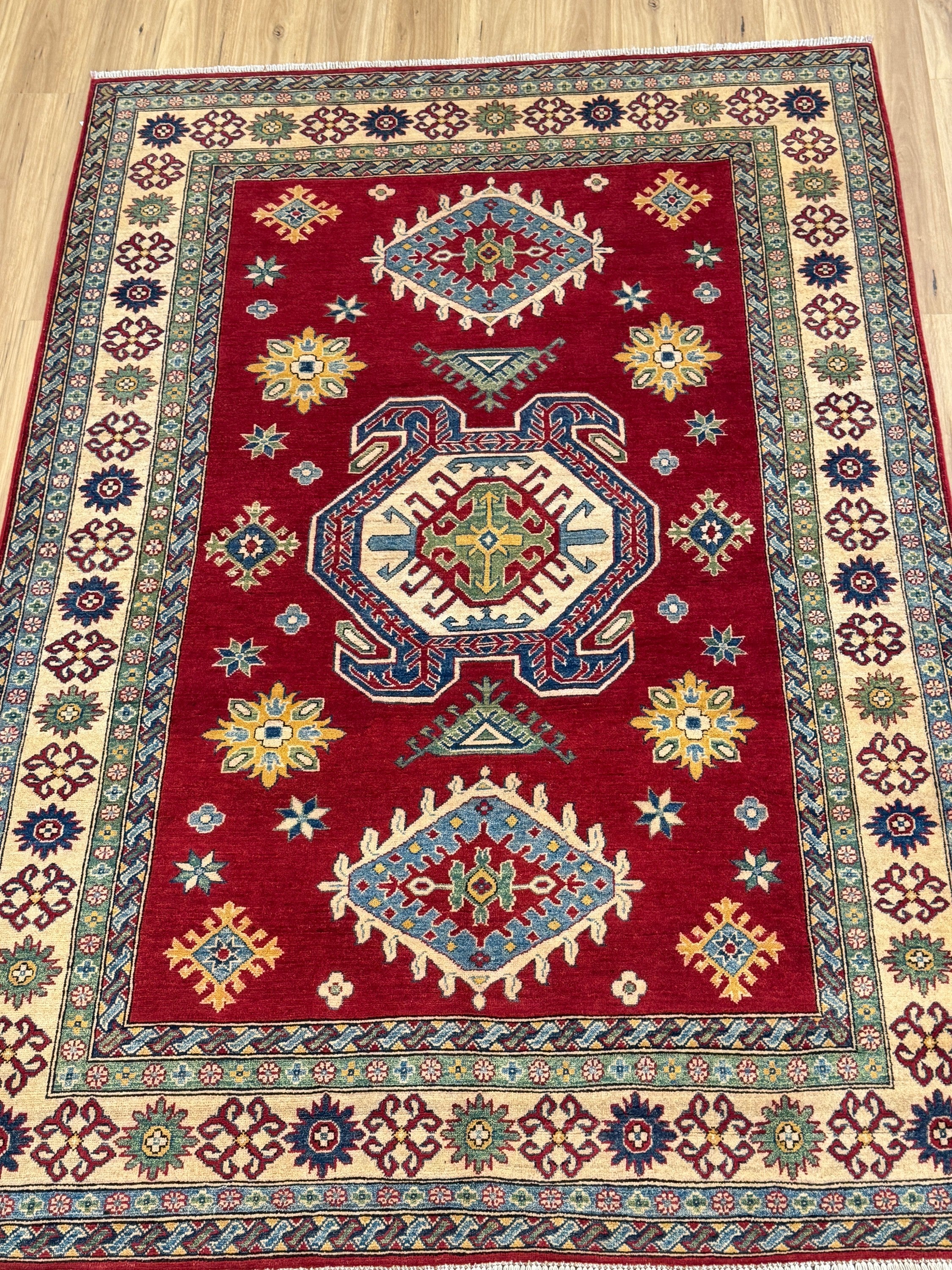 Kazak Rug - 285 cm x 200 cm