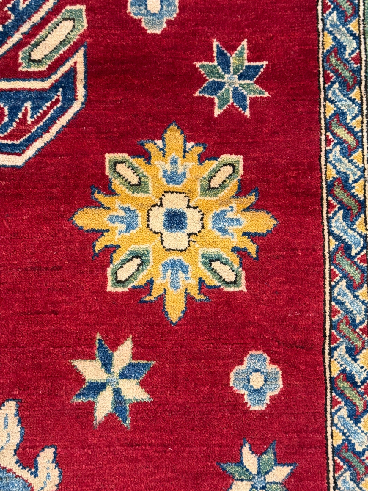 Kazak Rug - 285 cm x 200 cm