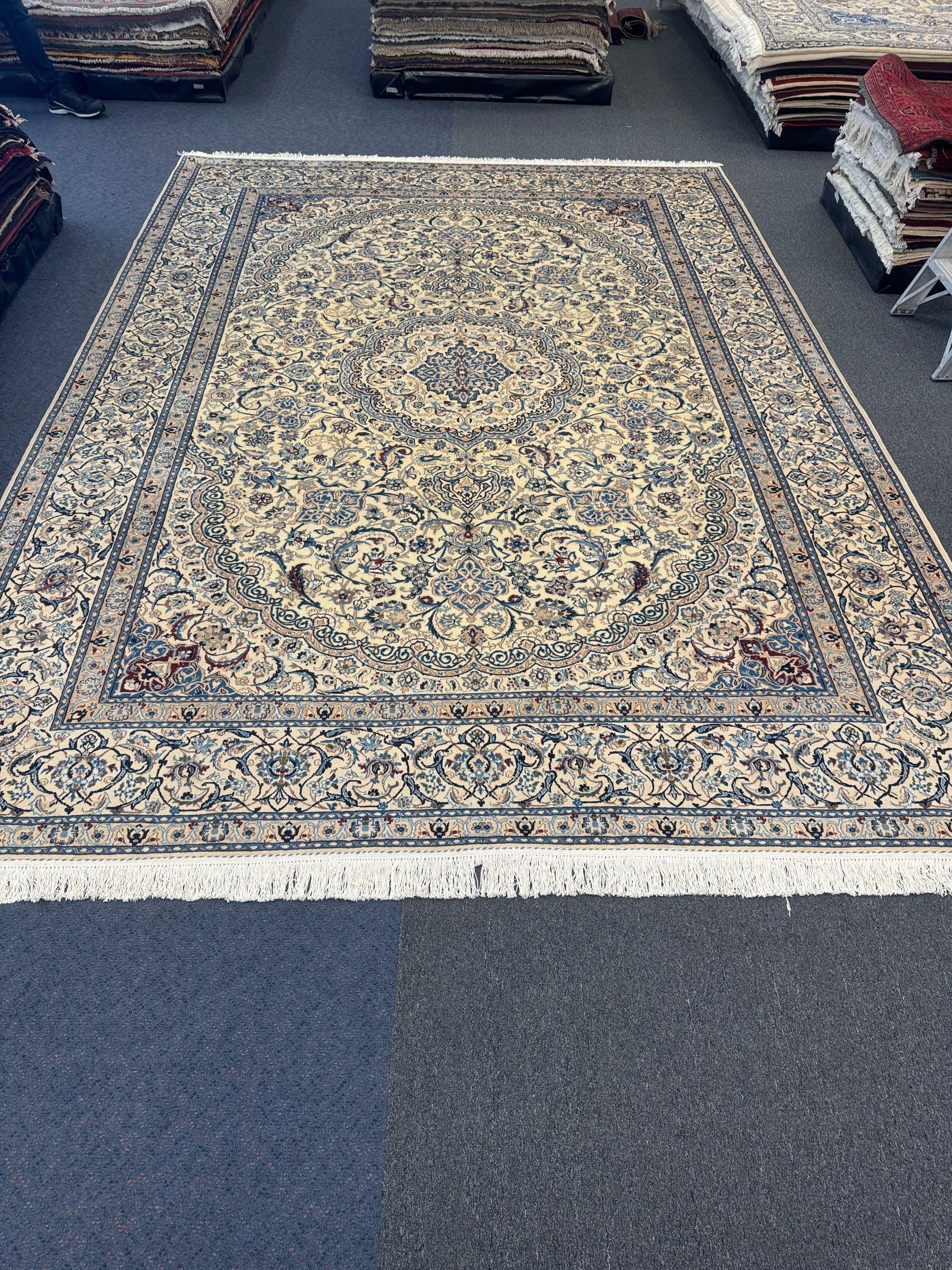 Nain Rug (Habibian) - 385 cm x 273 cm