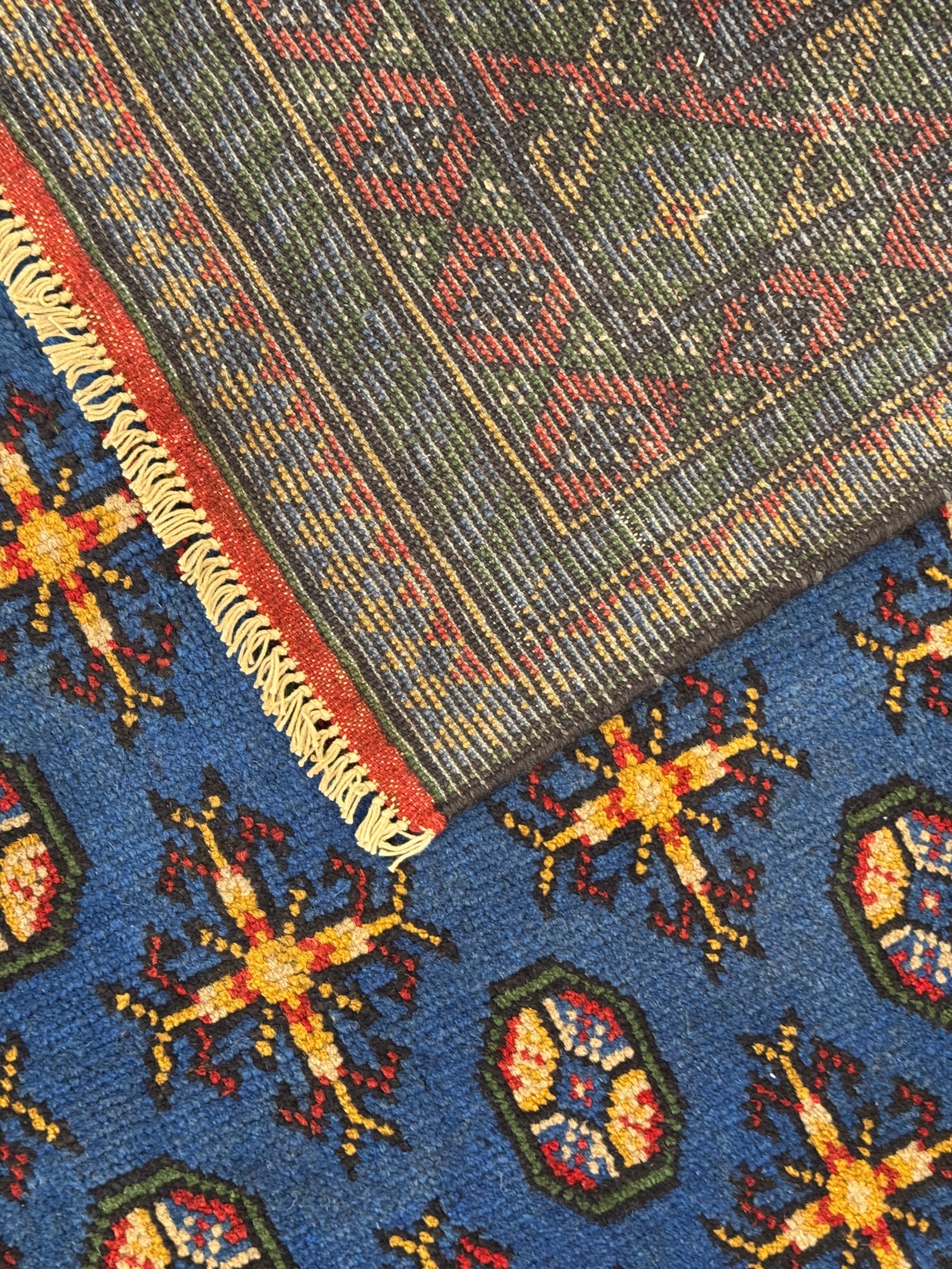 Turkoman Rug - 297 cm x 203 cm