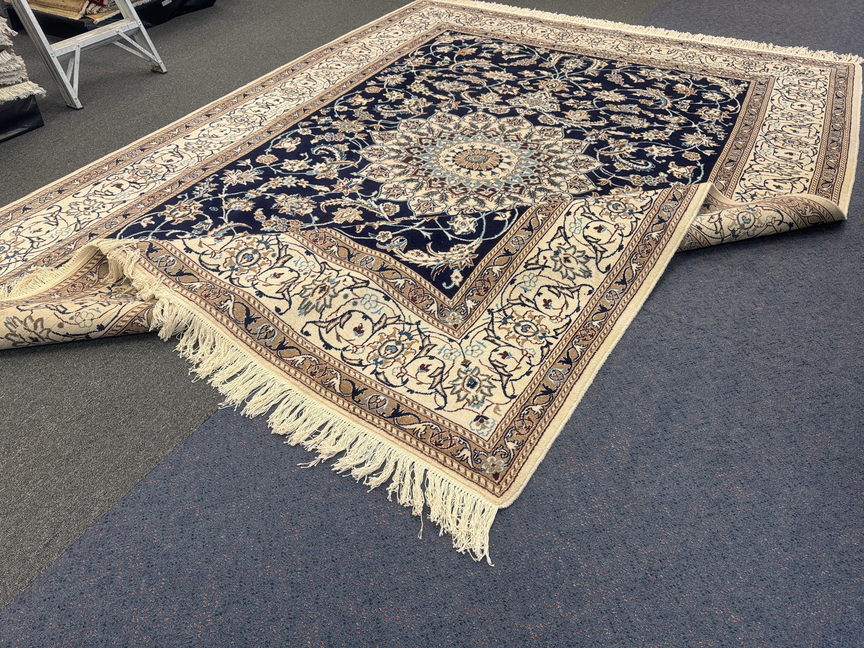 Nain Rug - 340 cm x 245 cm