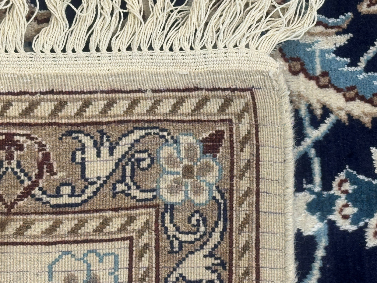 Nain Rug - 340 cm x 245 cm