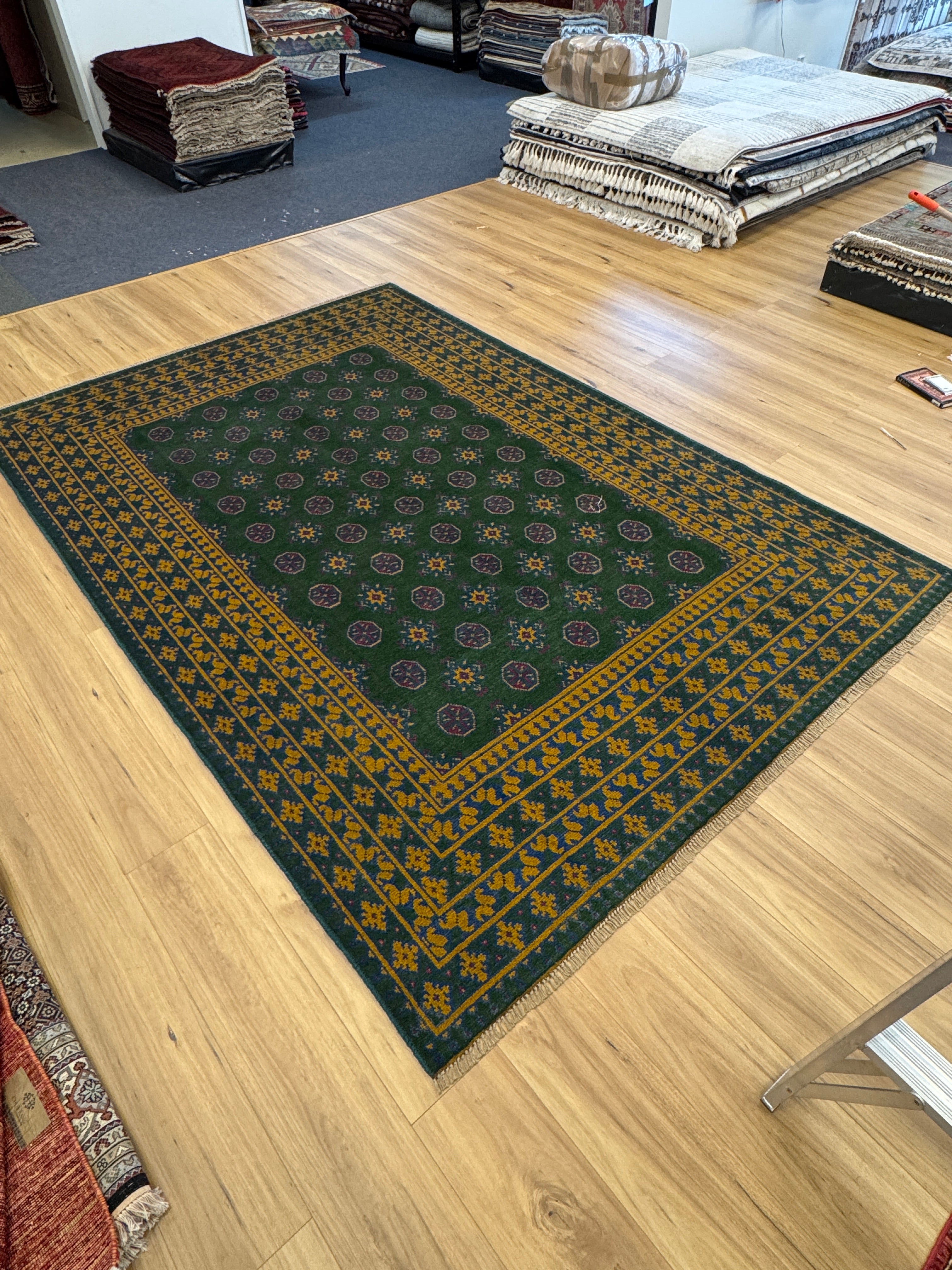 Turkoman Rug - 288 cm x 200 cm