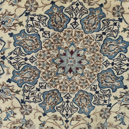Nain Rug - 365 cm x 250 cm