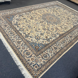 Nain Rug - 365 cm x 250 cm